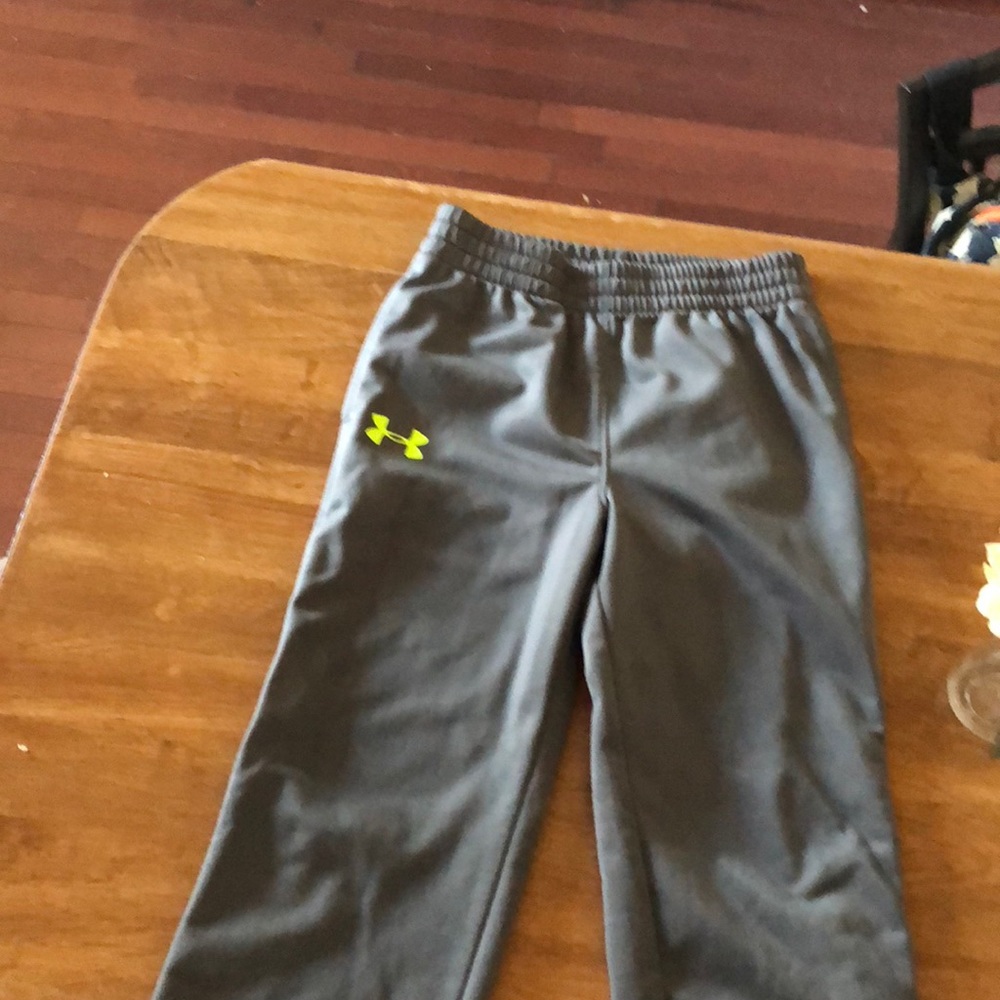 Boys size 6 under armor pants